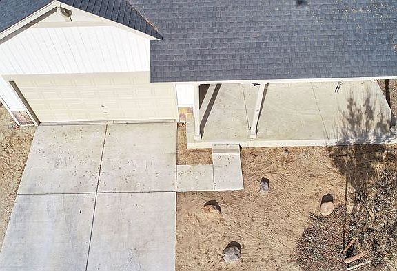 2nd image of 1224 Mountain Rose Dr