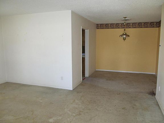 2nd image of 418 N Maxwell Ave