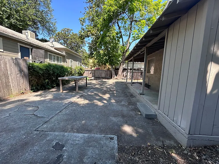 710 Normal Ave — Photo 15