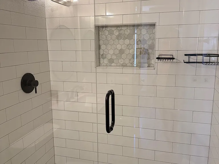 1033 W Laguna Dr — Photo 15