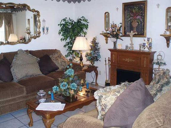 3rd image of 12174 Banner Hill Ave