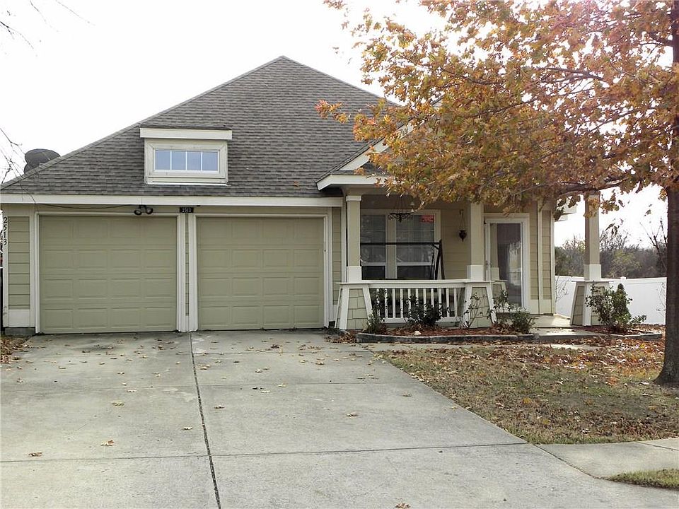 1st image of 2513 Parkview Dr