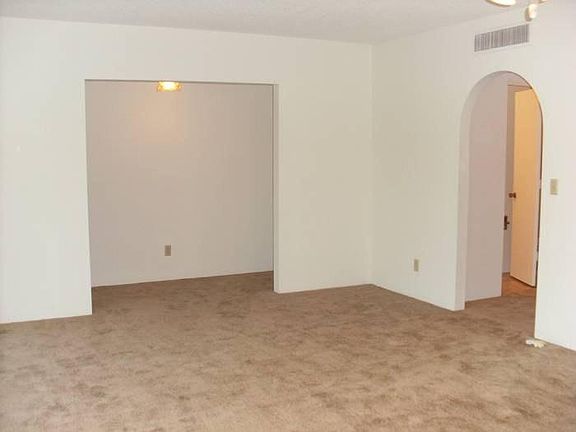 very large master bedrm