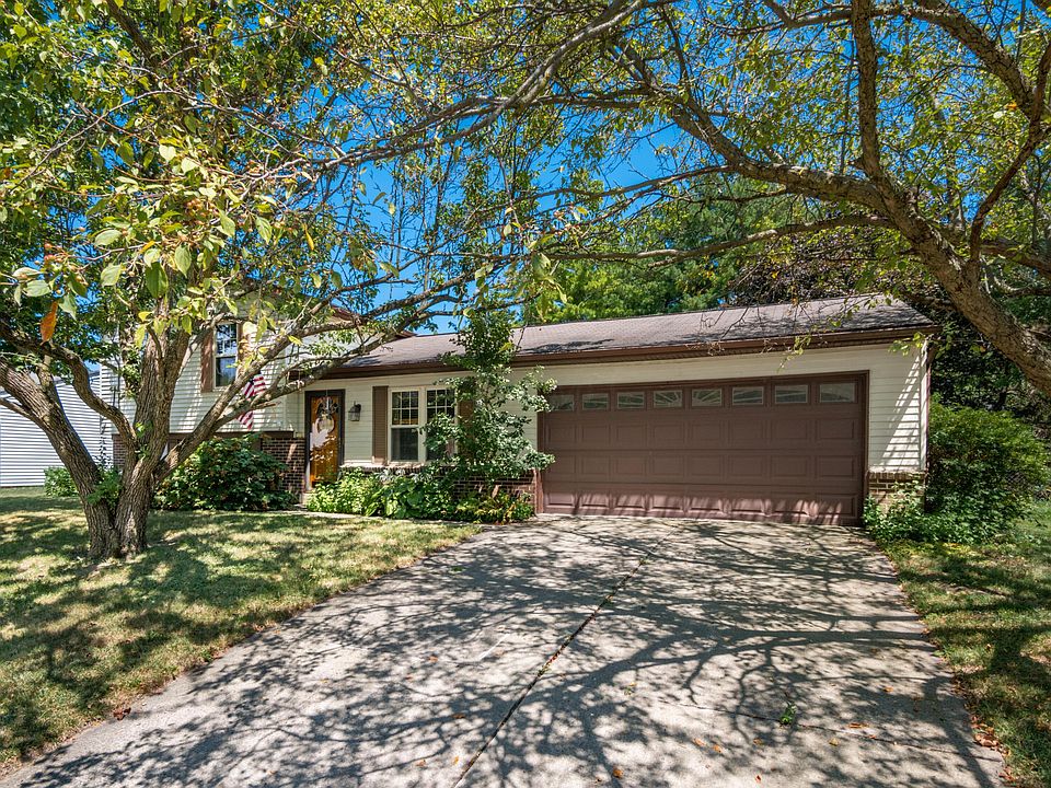 1st image of 165 Rock Creek Dr