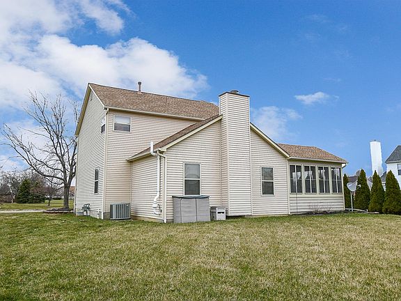 3rd image of 9215 Belmont Pl