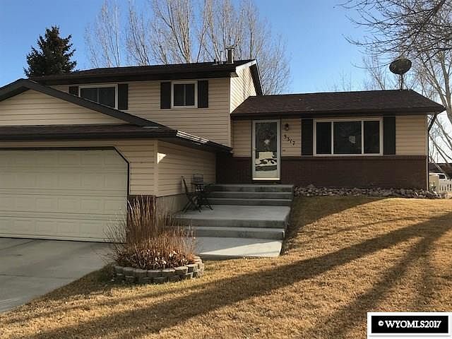1st image of 3317 Clyman Dr