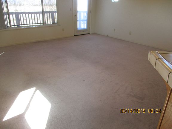 5th image of 856 Cabernet Ct #A