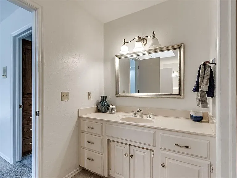 Master vanity...split double vanity.