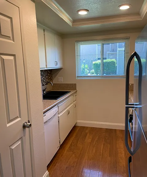 2511 Vallejo St — Photo 6