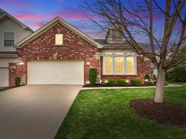 758 Stone Meadow Dr, Chesterfield, MO 63005