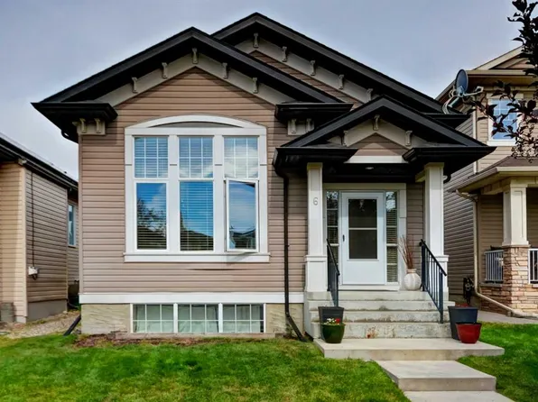 6 E Elgin Meadows Rd SE, Calgary, AB T2Z 0S1