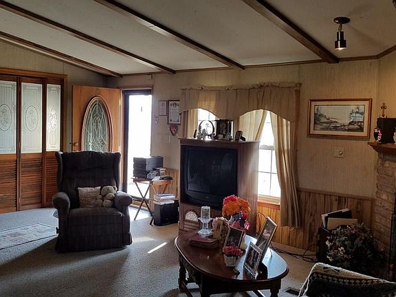 2nd image of 112 Kelly Dr