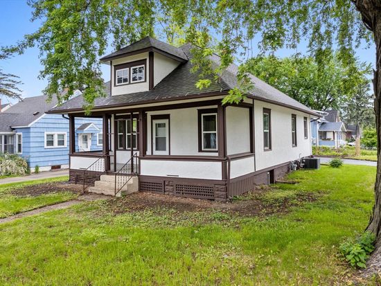 402 11th Ave NE, Rochester, MN 55906