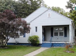 2008 W 10th St, Davenport, IA 52804