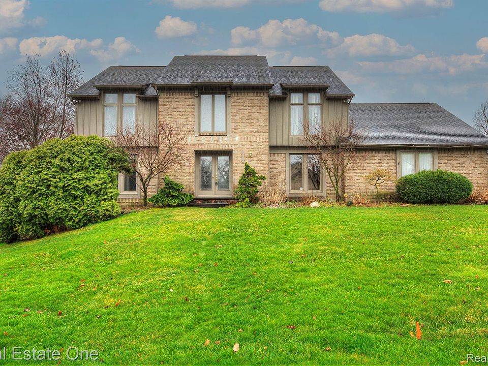 1st image of 2399 Hidden Pine Dr