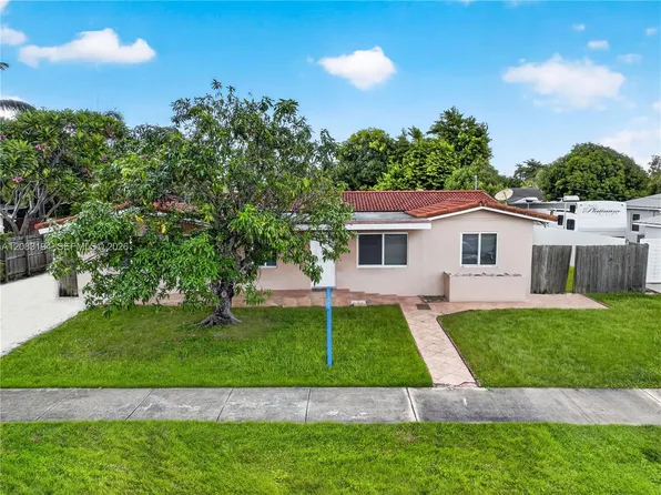 9745 SW 165th Ter, Miami, FL 33157