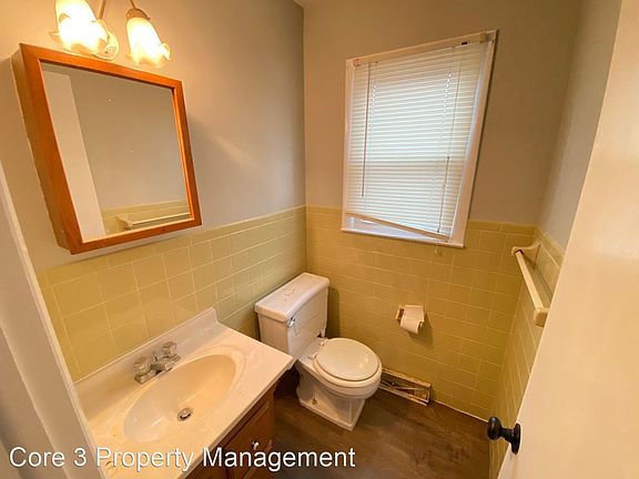 5th image of 306 Robinhood Ln E