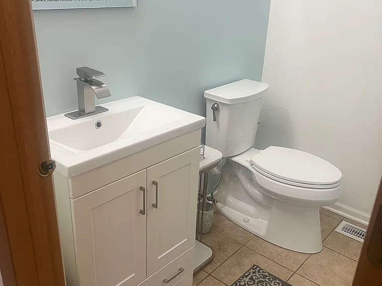 2444 Oak Tree Ln — Photo 13