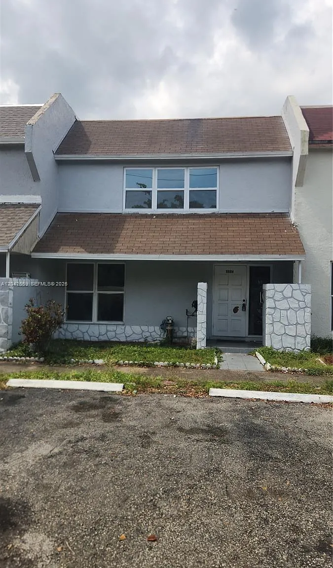 Tam O Shanter Villas Sec — Photo 1