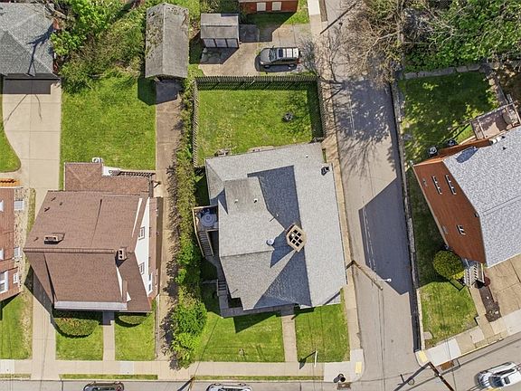 4th image of 1157-1159 Davis Ave