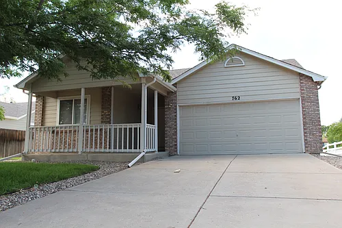 762 Kaitlyn Cir Photo 1