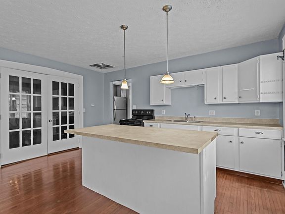 4th image of 408 W Mulberry St