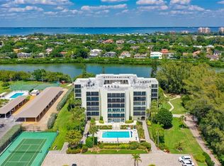 3240 Gulf Of Mexico Dr #B303, Longboat Key, FL 34228