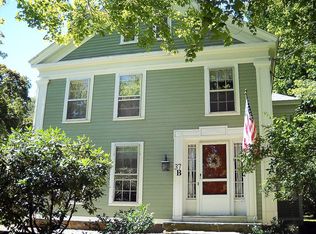 37 N Main St, Petersham, MA 01366