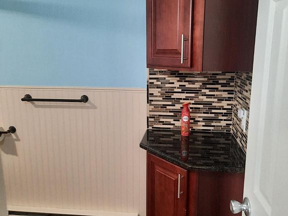 3rd image of 28 Fremont Ave Unit 7