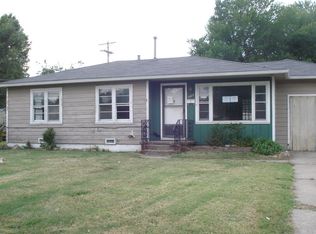 2003 B St NE, Miami, OK 74354