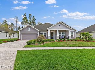 116 Clarendon Rd, Saint Johns, FL 32259