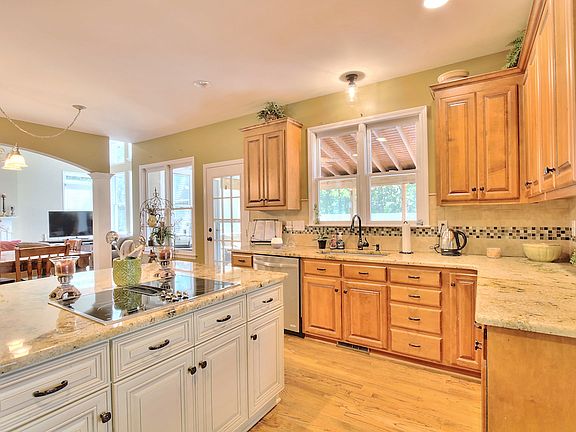 4th image of 5713 McChesney Dr