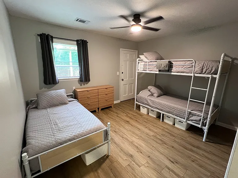 2204 Auburn Dr #1 — Photo 7