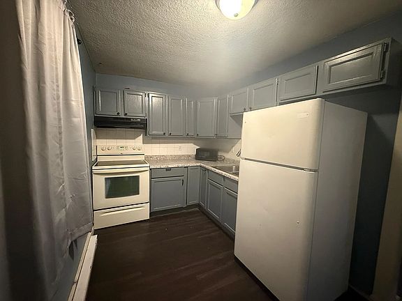 5th image of 417 1st Ave NW #1