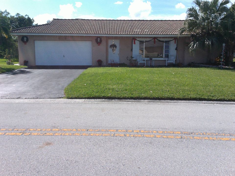 1st image of 8009 NW 102nd Way