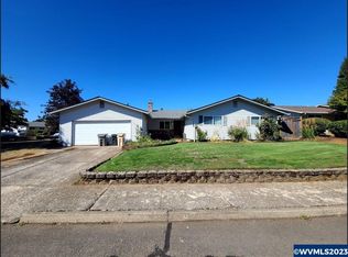 156 NE Gerlinger Ln, Dallas, OR 97338