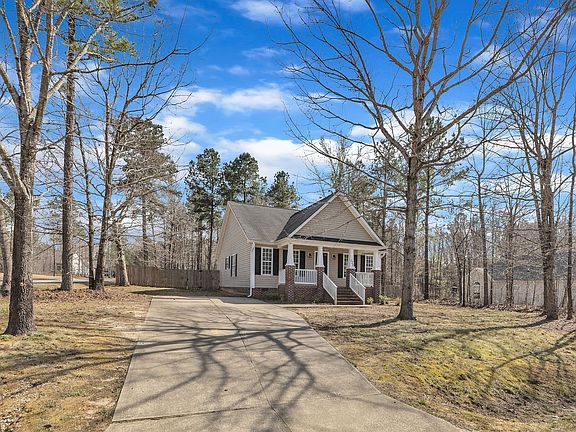 4th image of 120 Saddletree Dr