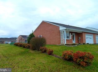 125 Buttercup Dr, Hagerstown, MD 21740