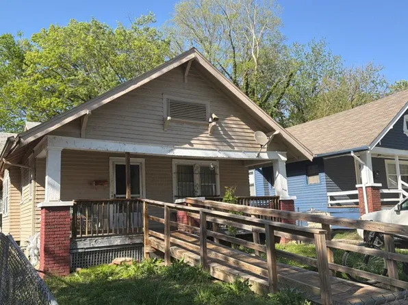 2118 E 68th Ter, Kansas City, MO 64132