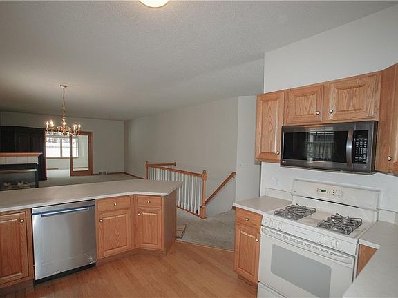3rd image of 2534 Lilac Ct