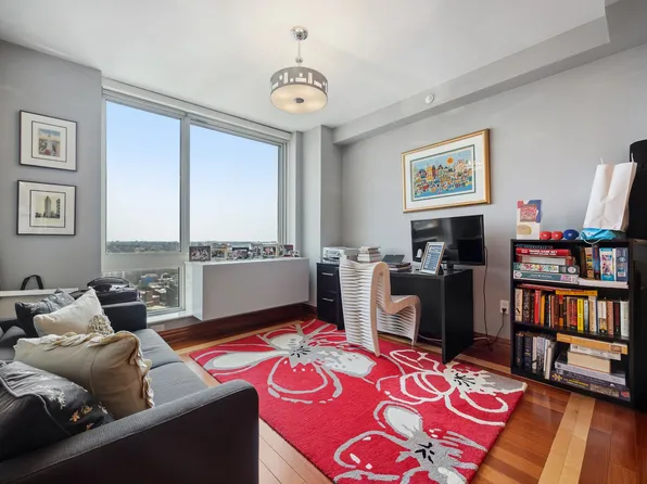 215 East 96th Street image 10 of 20