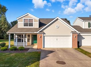 8520 Mandell Dr, Macedonia, OH 44056