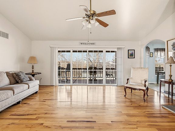 5th image of 102 Diamond Hill Court
