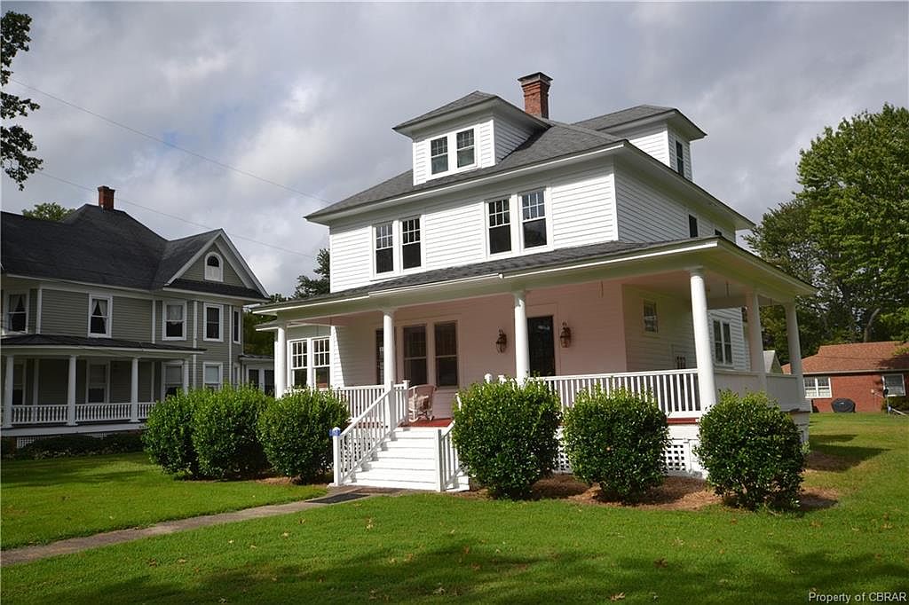 150 Main St, Reedville, VA 22539 Zillow