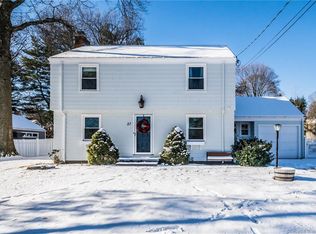 27 Spring Ln, West Hartford, CT 06107