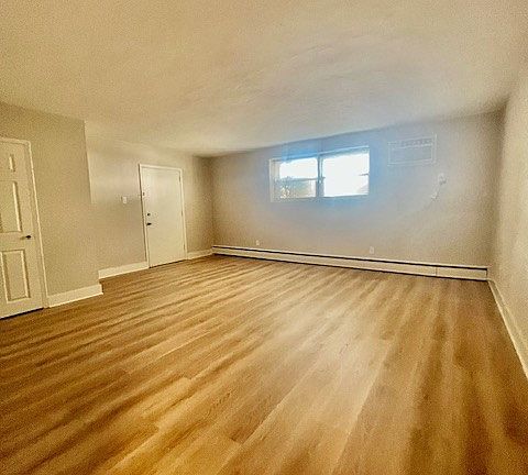 2nd image of 500 Frazier Ave #B5