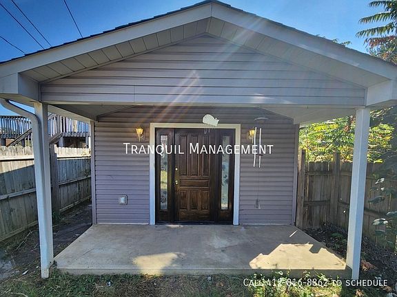 2nd image of 542 Reed St