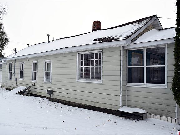 4th image of 602 King St