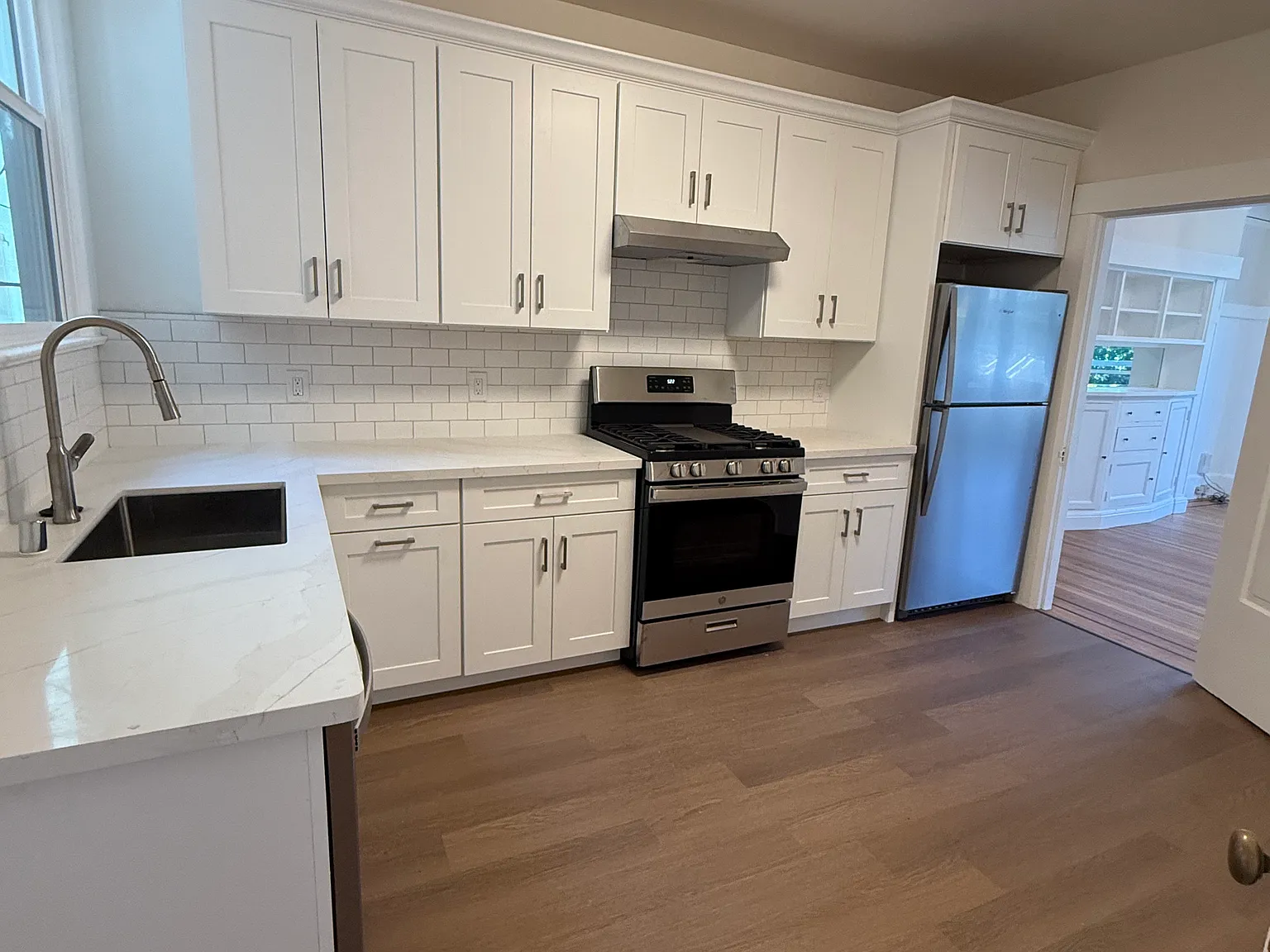 2 bed, 1275 sqft, $6,295 — Photo 3