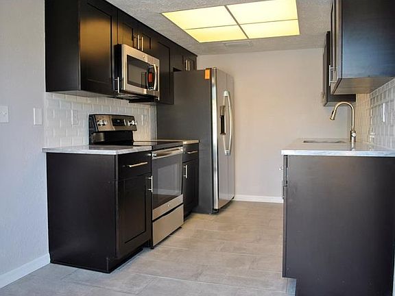 3rd image of 350 Socrates Dr